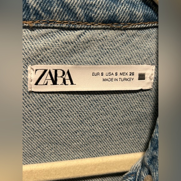 Zara Denim Bejeweled Jacket Blue Pocket , size Small - Picture 5 of 6